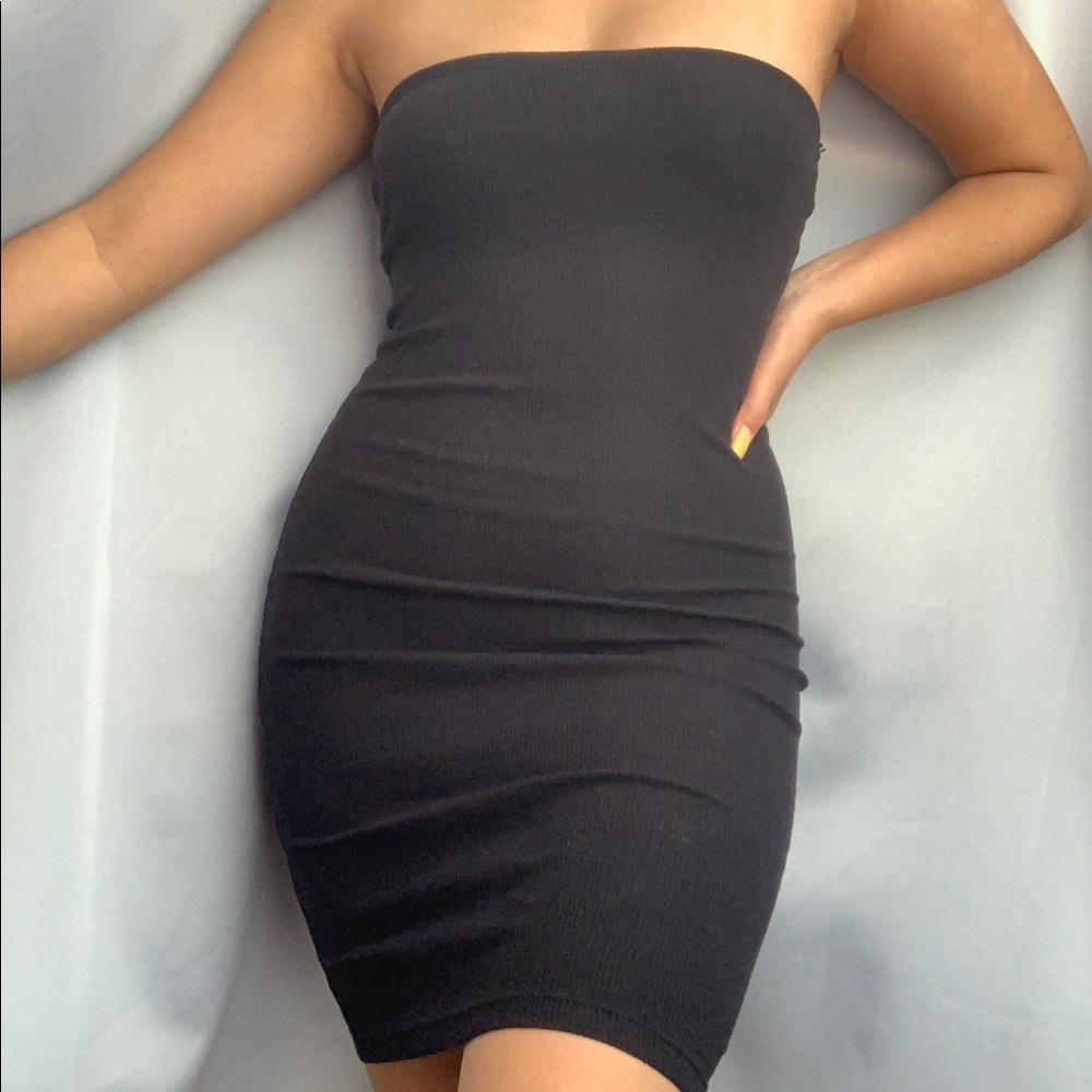 black ribbed tube dress